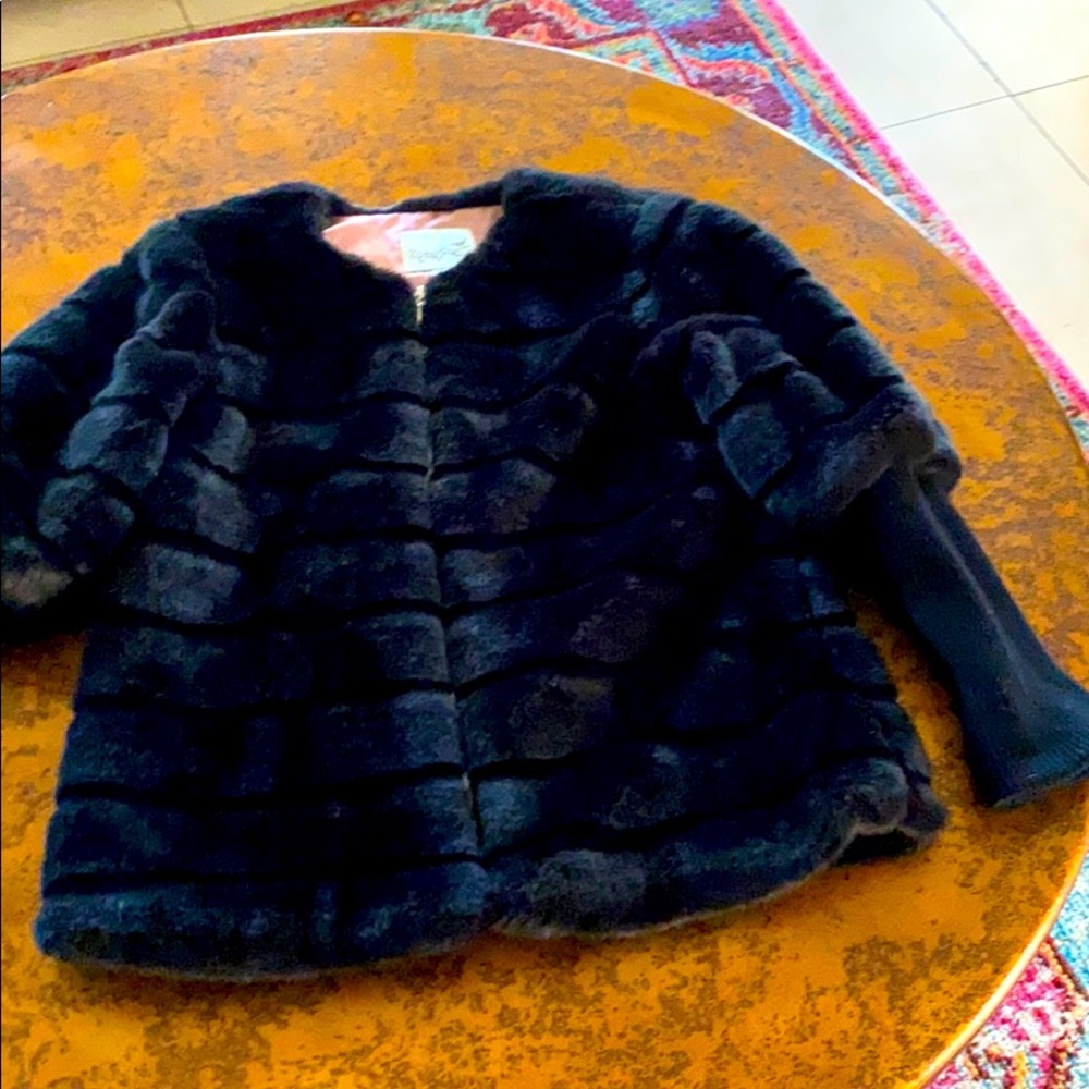 Magpie faux fur jacket with knit 🧶 sleeves age 8